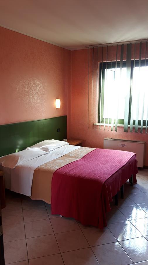 Albergo Armida Castenedolo Exterior foto