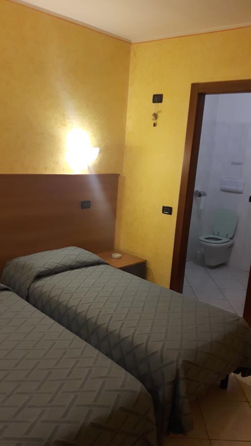 Albergo Armida Castenedolo Exterior foto